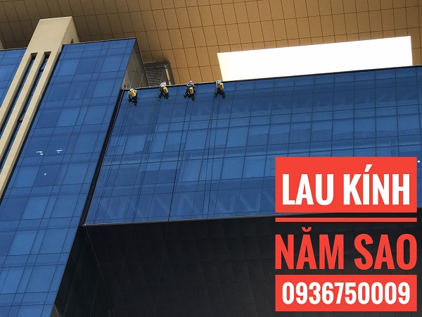 Lau Kính Bình Dương, Khi Làm Sạch Không Chỉ Là Một Công Việc