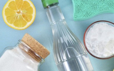 Pha dung dịch vệ sinh kính từ những nguyên liệu có sẵn trong bếp của bạn