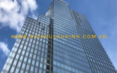 Top 5 dịch vụ lau kính nhà cao tầng tốt nhất tại TpHCM